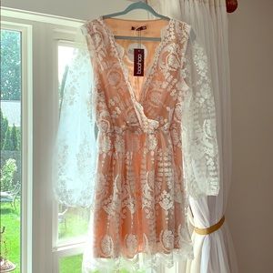 Boohoo lace v neck dress